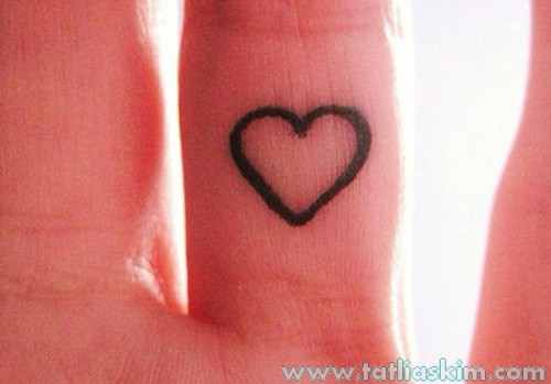 kolay çizilen kalp tattoo